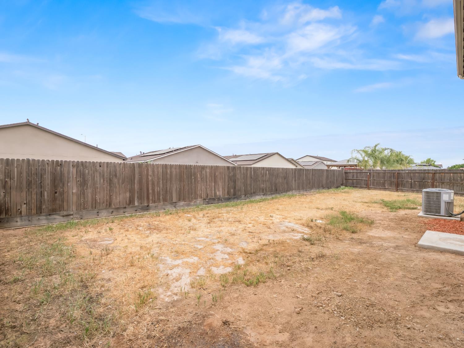 3637 N Mccaffrey Ave, Fresno, CA 93722