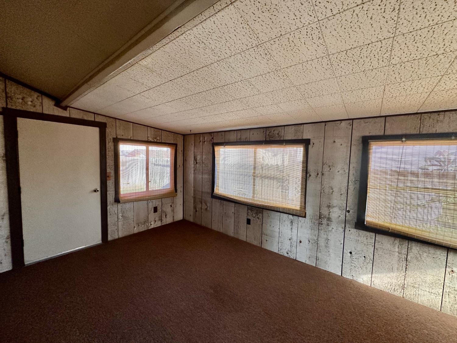 1922 N Dearing Ave, Fresno, CA 93703