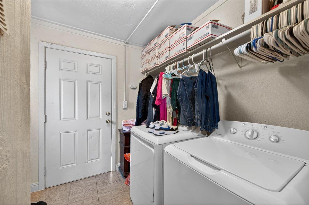 1328 1330 E Fedora Ave, Fresno, CA 93704