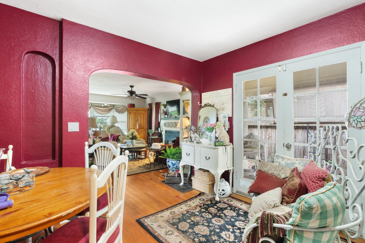 1925 N Arthur Ave, Fresno, CA 93705