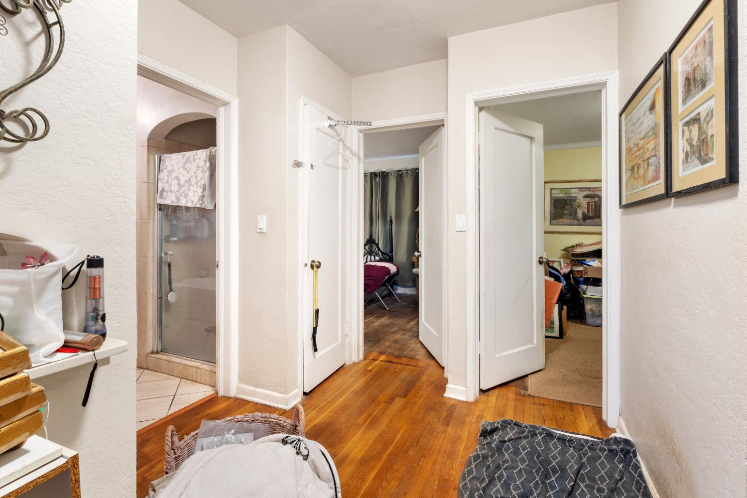 1925 N Arthur Ave, Fresno, CA 93705