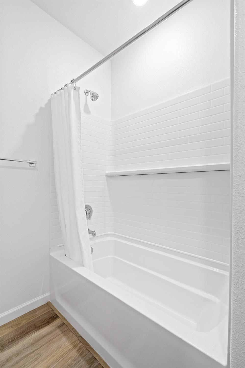 969 S Kandarian Ct, Fowler, CA 93625