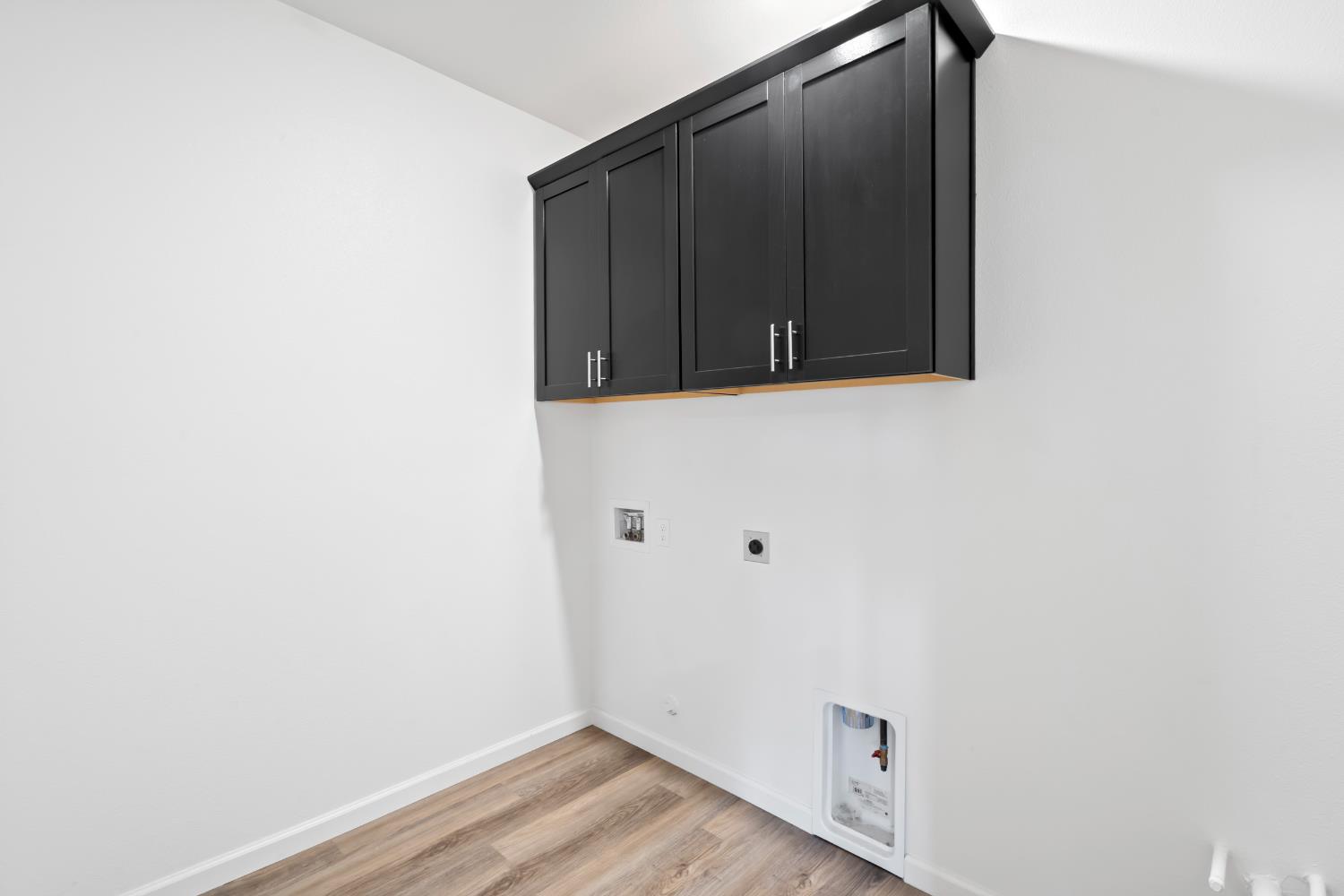 969 S Kandarian Ct, Fowler, CA 93625