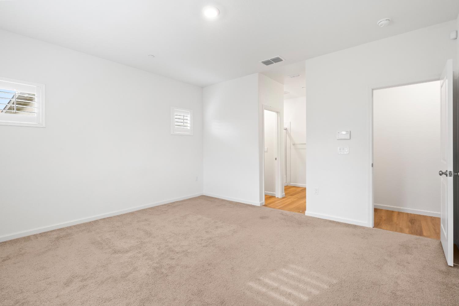 969 S Kandarian Ct, Fowler, CA 93625