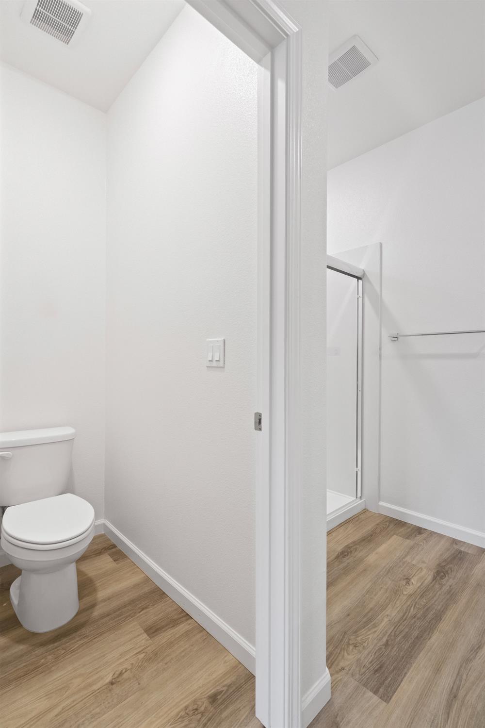 969 S Kandarian Ct, Fowler, CA 93625