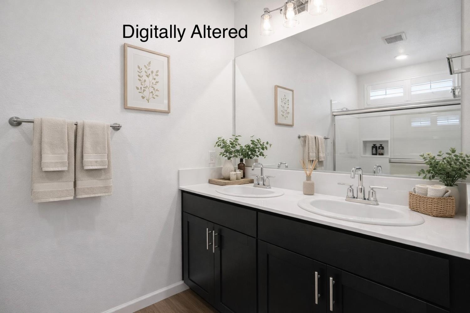 969 S Kandarian Ct, Fowler, CA 93625