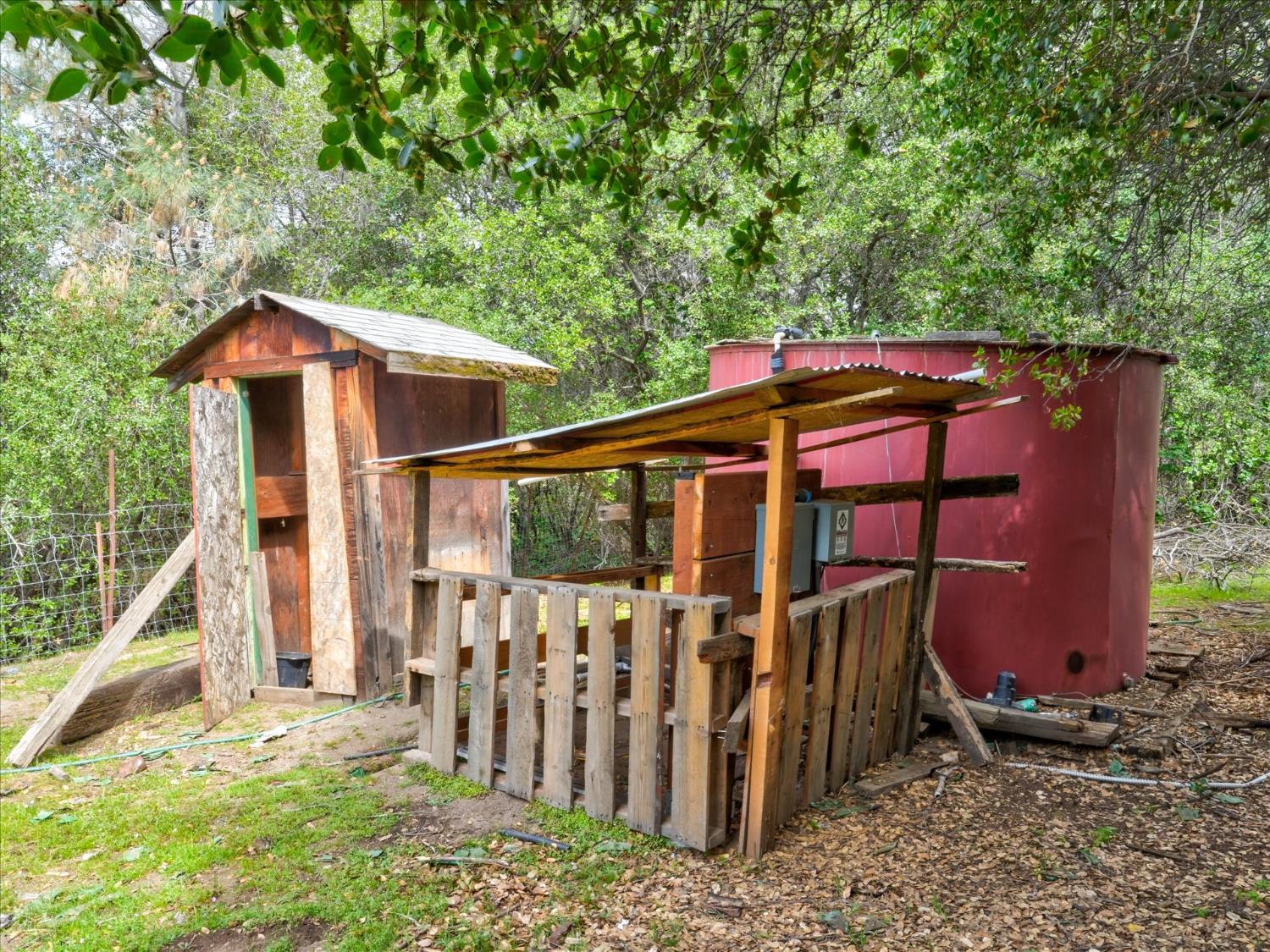 53899 Dogwood Dr, North Fork, CA 93643