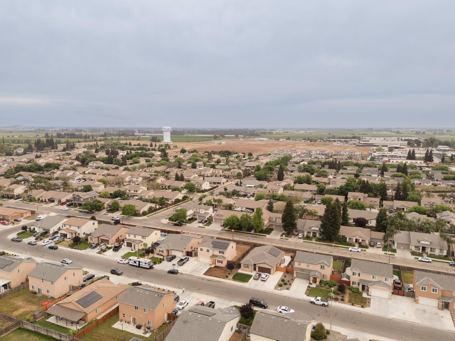 1945 E Gum Ave, Reedley, CA 93654