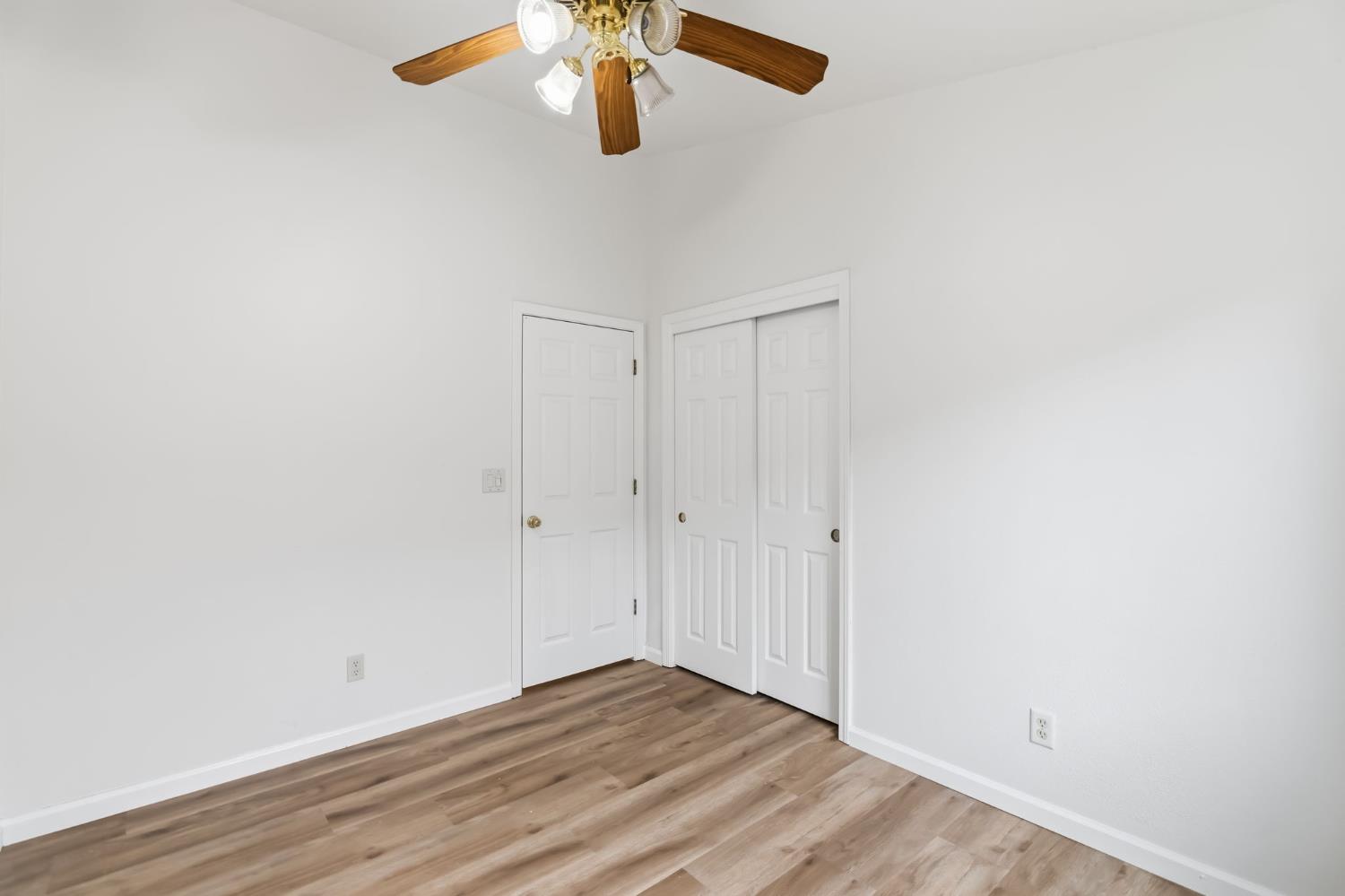 1588 Michoacan Ct, Madera, CA 93638