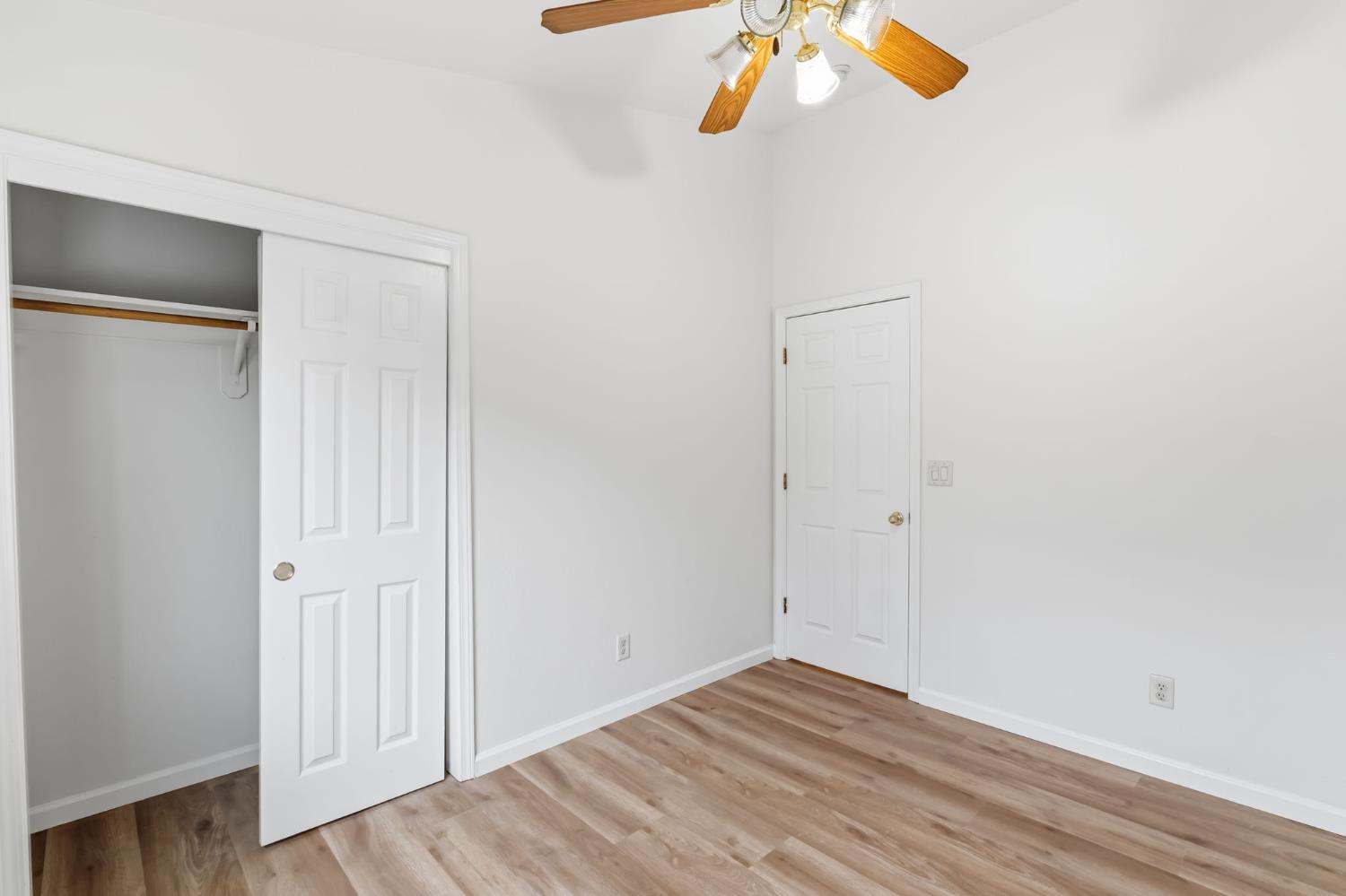 1588 Michoacan Ct, Madera, CA 93638