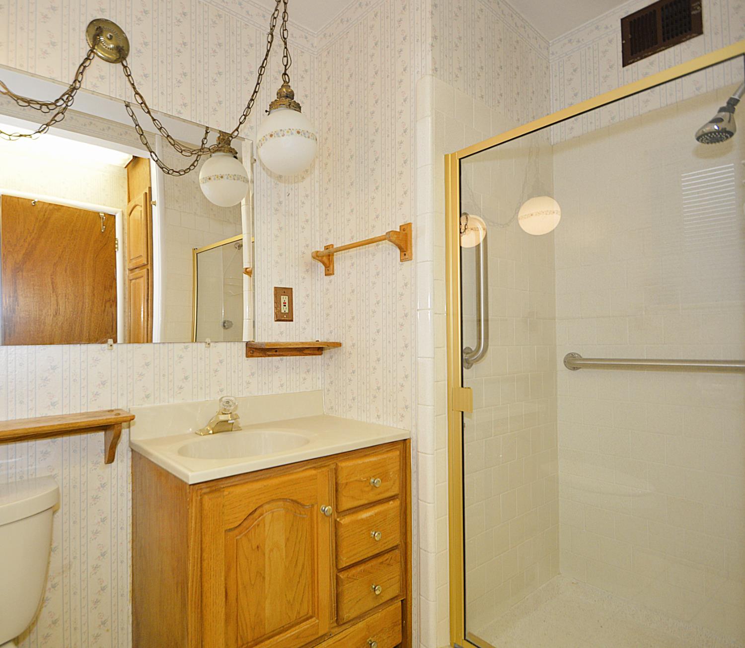 3860 E Rialto Ave, Fresno, CA 93726