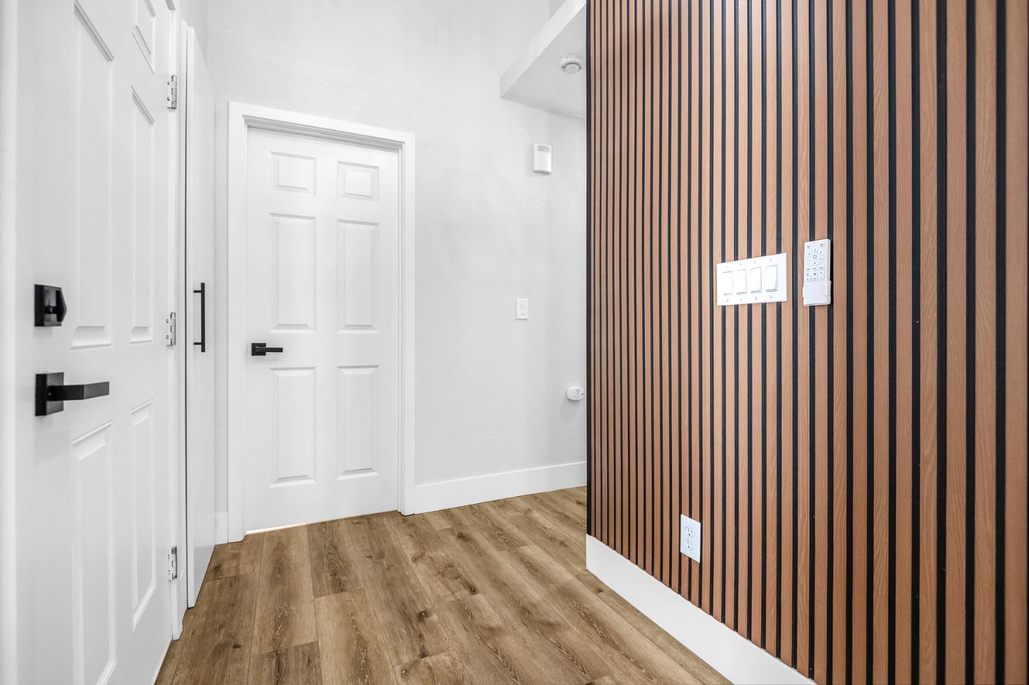 1644 N Tipton St, Visalia, CA 93292