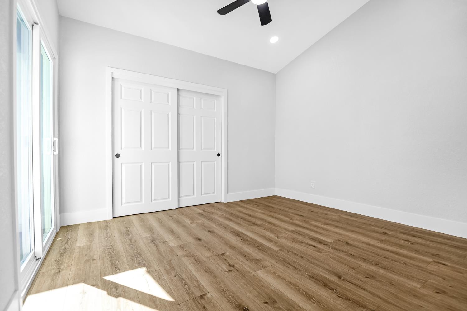 1644 N Tipton St, Visalia, CA 93292