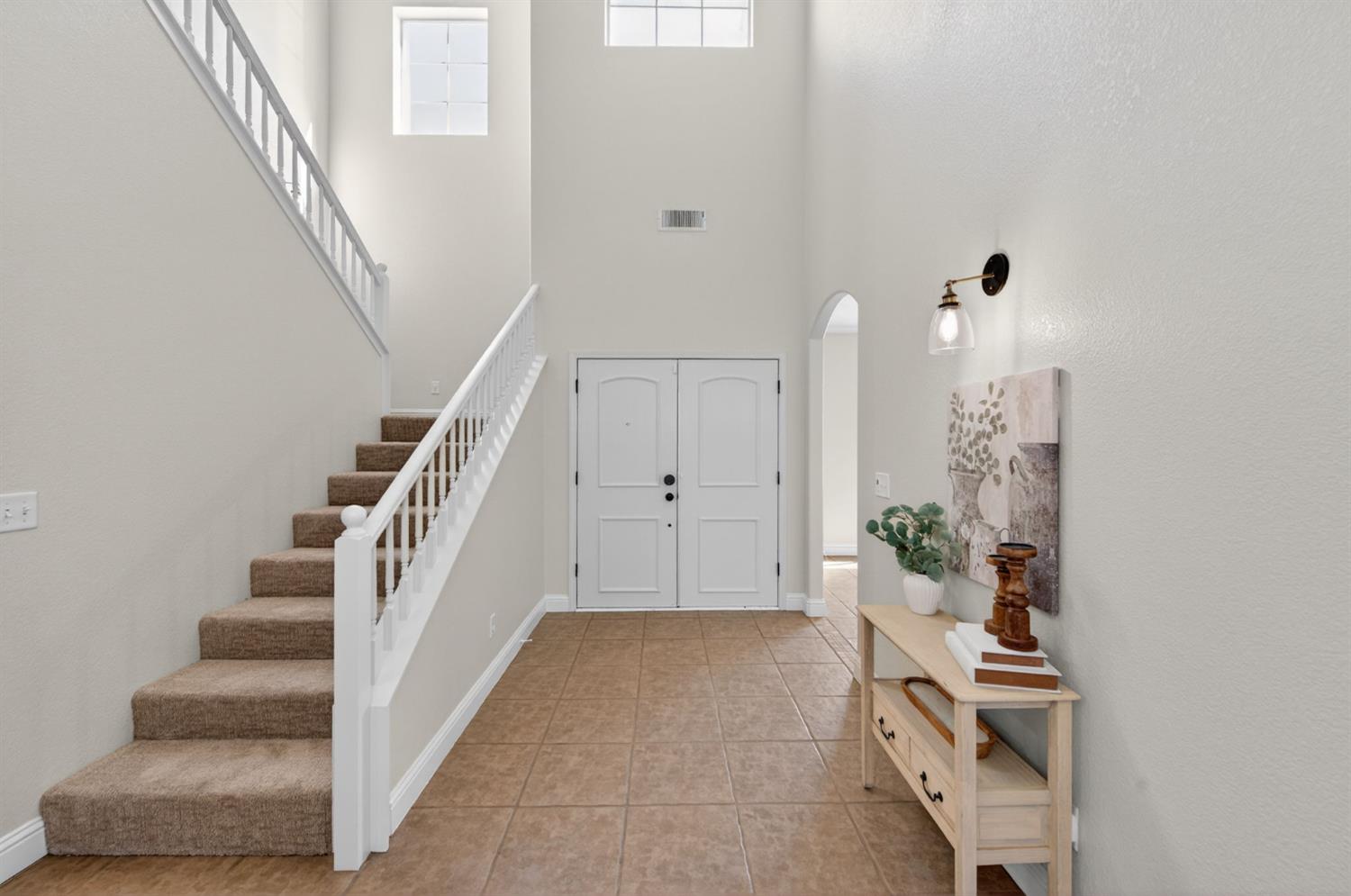 1736 N Holly Ave, Clovis, CA 93619