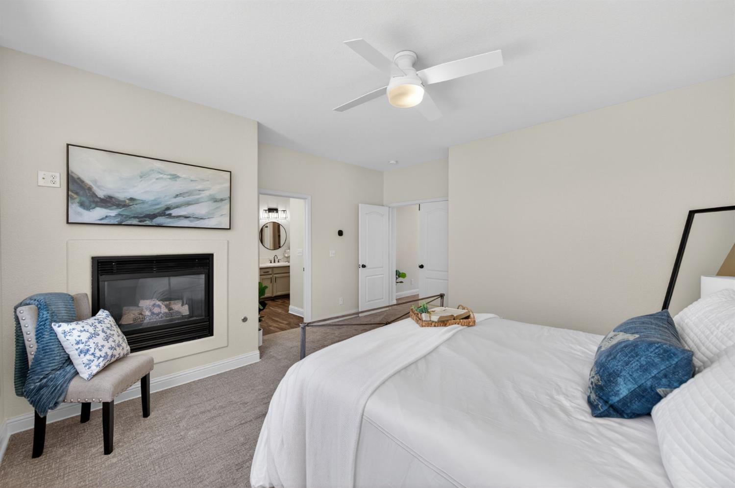 1736 N Holly Ave, Clovis, CA 93619