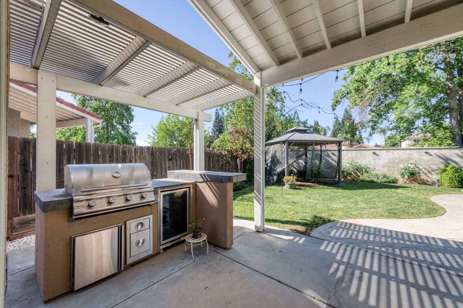 1736 N Holly Ave, Clovis, CA 93619