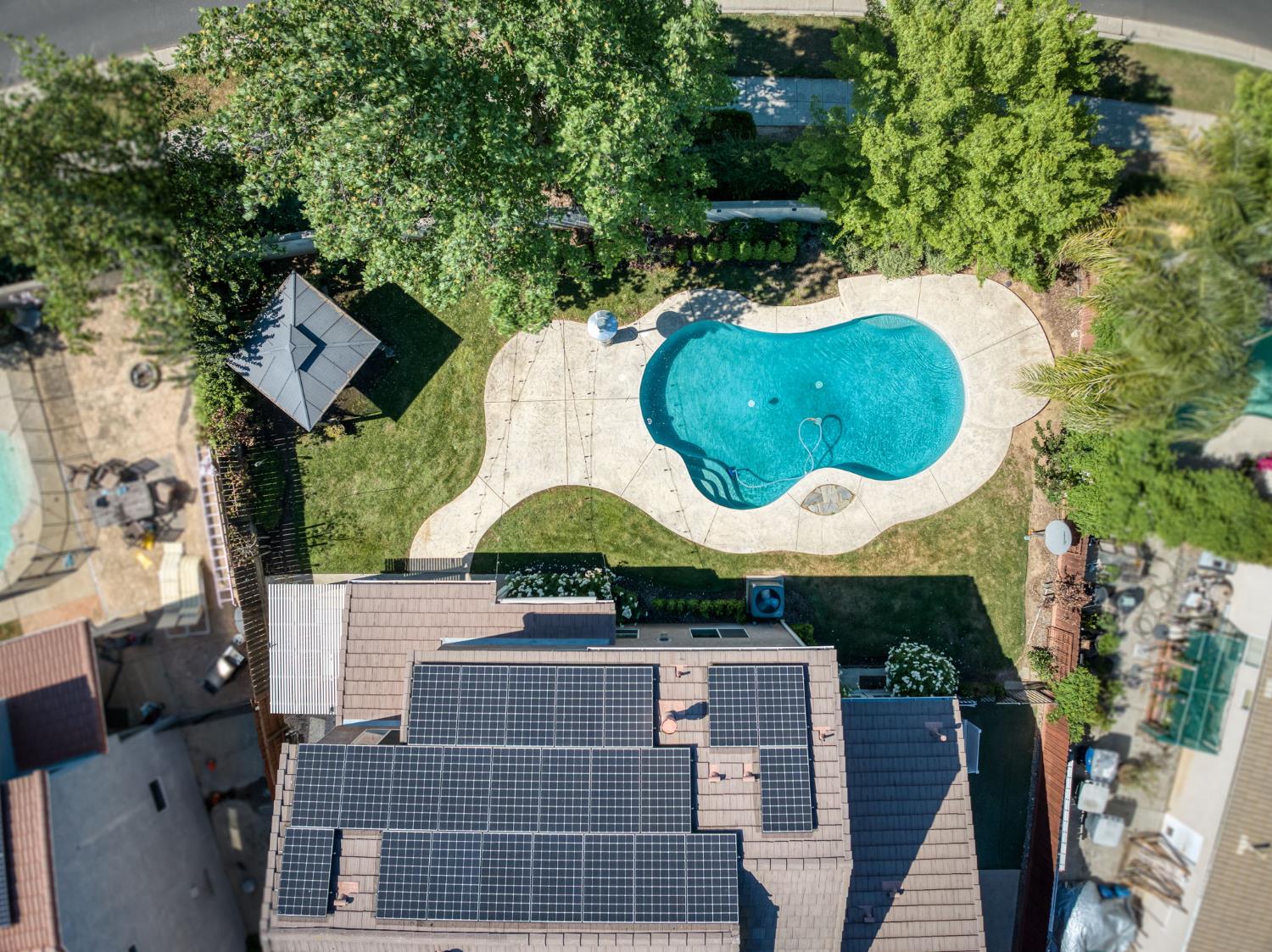 1736 N Holly Ave, Clovis, CA 93619