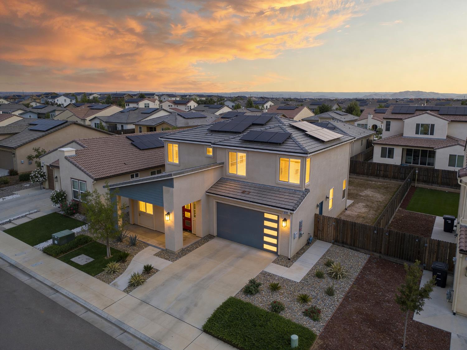 503 Cathedral Ct S, Madera, CA 93636