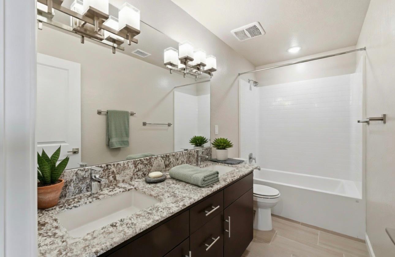 503 Cathedral Ct S, Madera, CA 93636