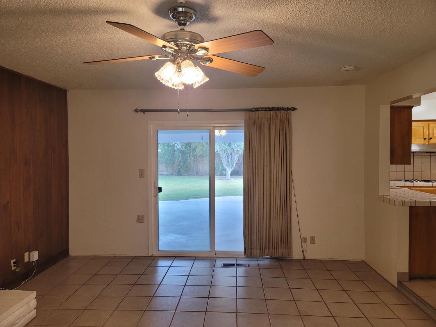 679 W Bullard Ave, Fresno, CA 93704