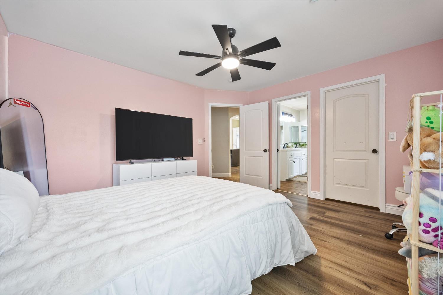 11605 Yarborough Ave, Bakersfield, CA 93312