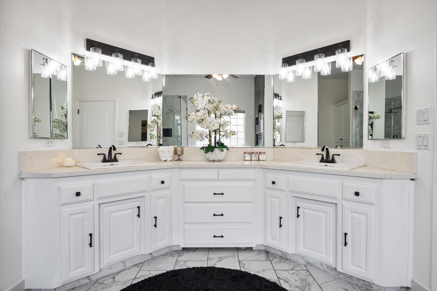 11605 Yarborough Ave, Bakersfield, CA 93312