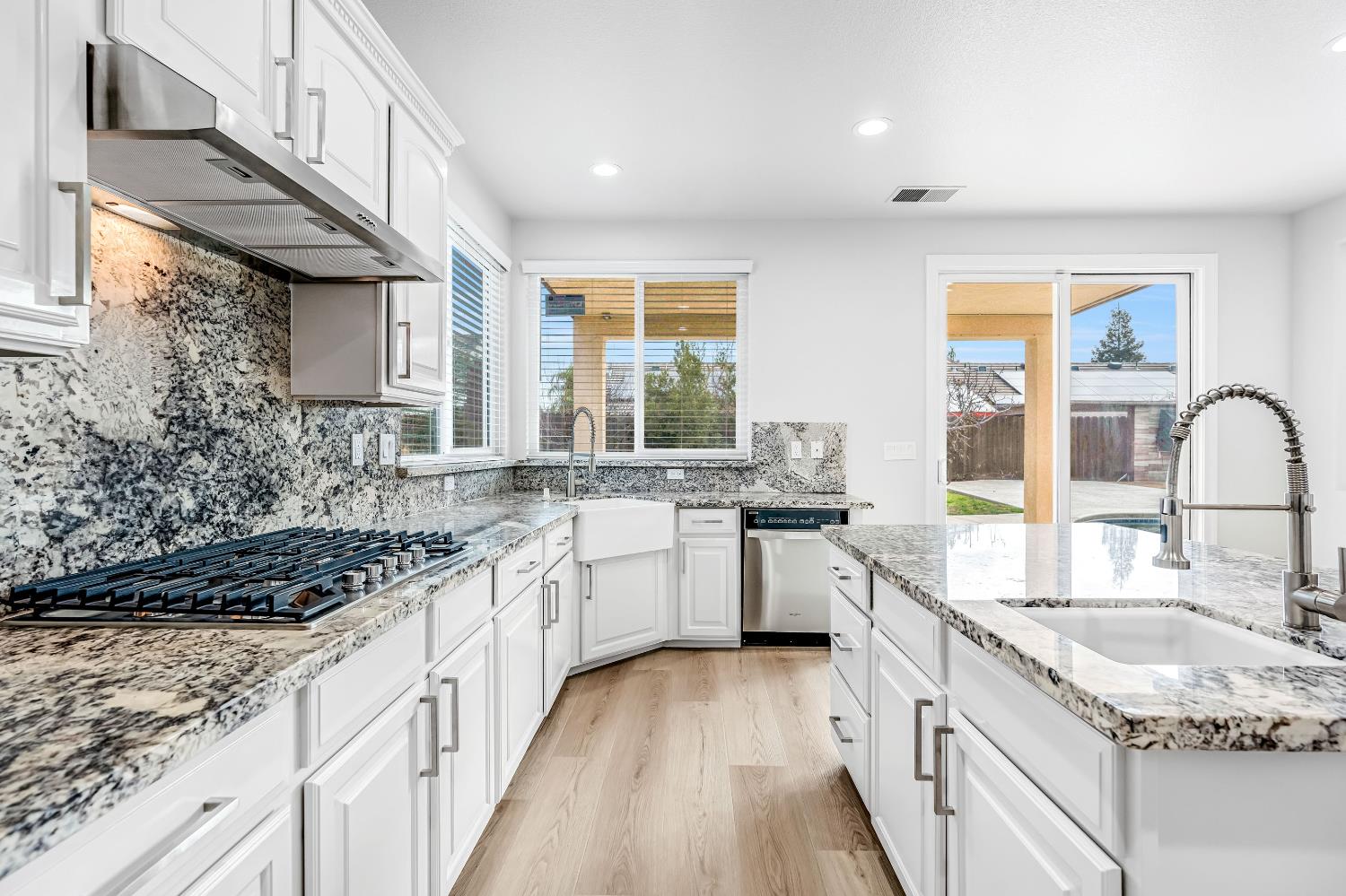 9358 N Winery Ave, Fresno, CA 93720