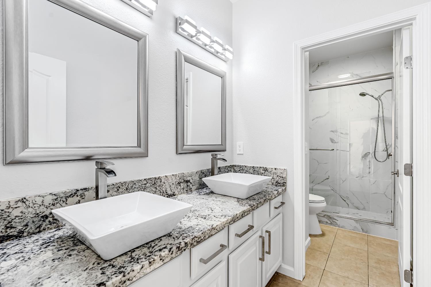 9358 N Winery Ave, Fresno, CA 93720