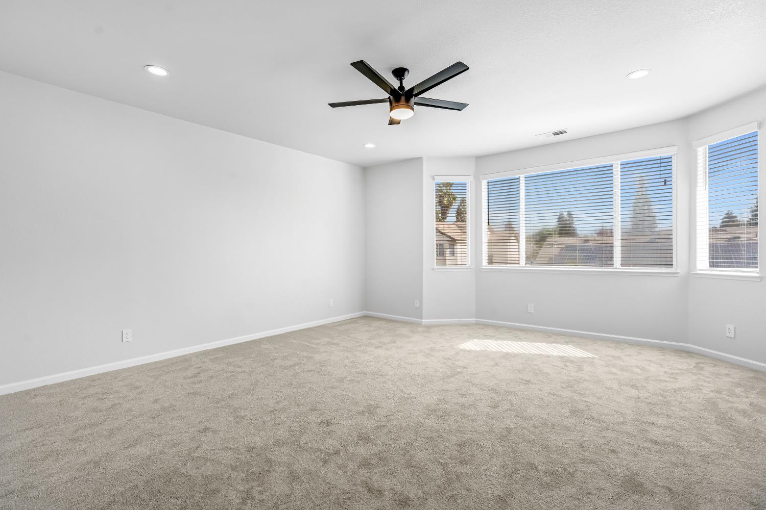 9358 N Winery Ave, Fresno, CA 93720