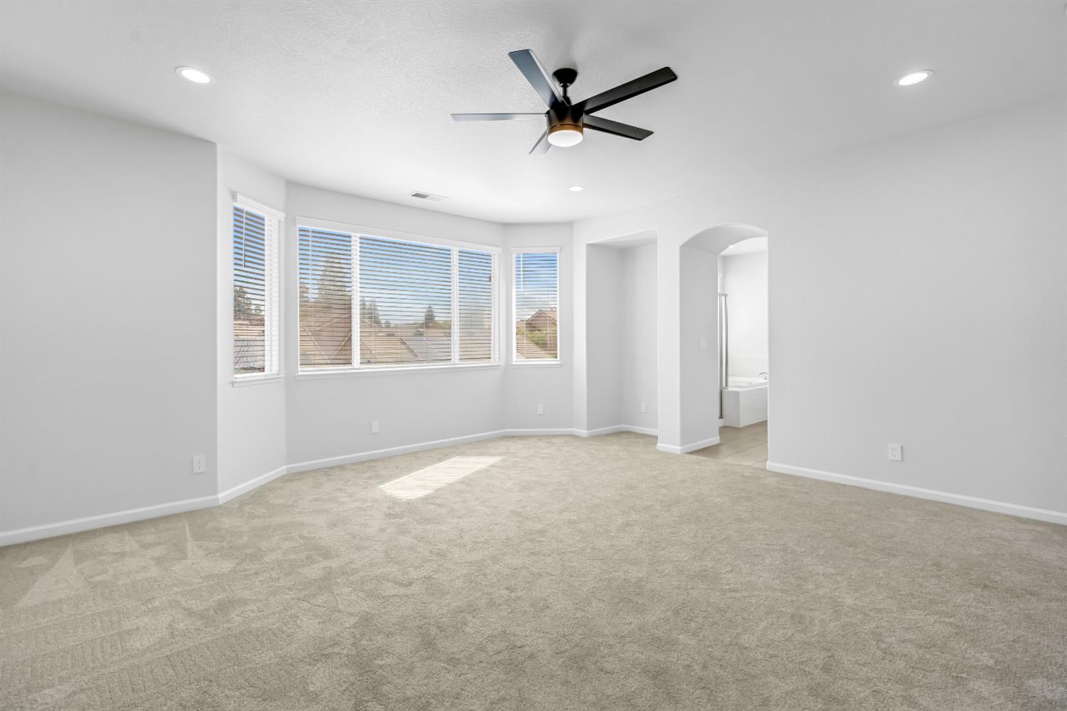 9358 N Winery Ave, Fresno, CA 93720