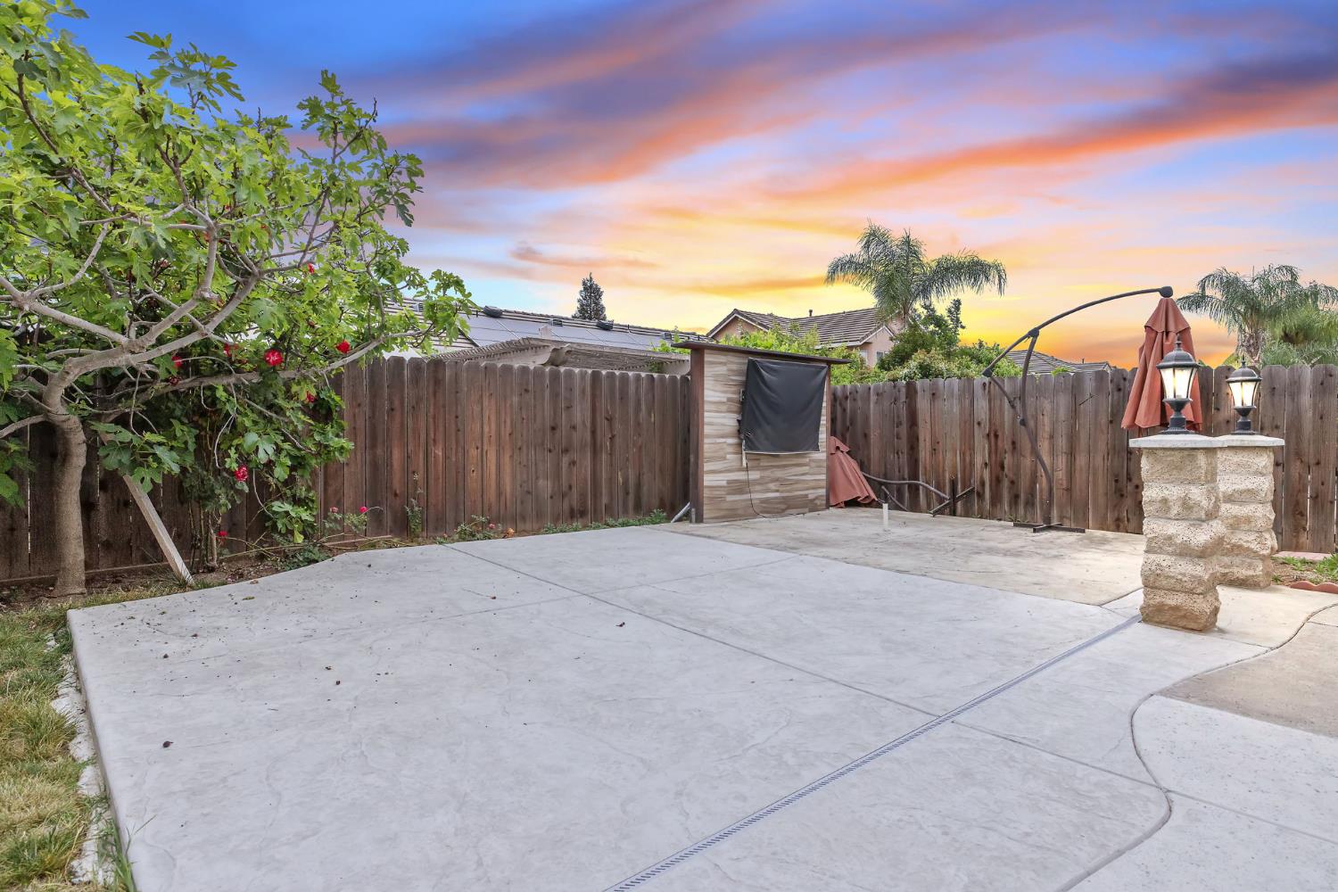 9358 N Winery Ave, Fresno, CA 93720