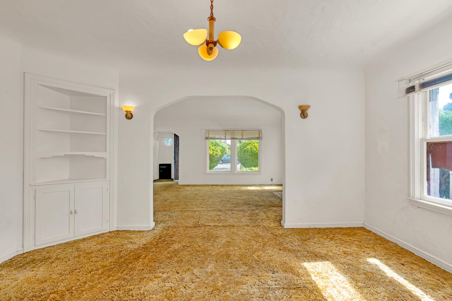 500 N G St, Madera, CA 93637