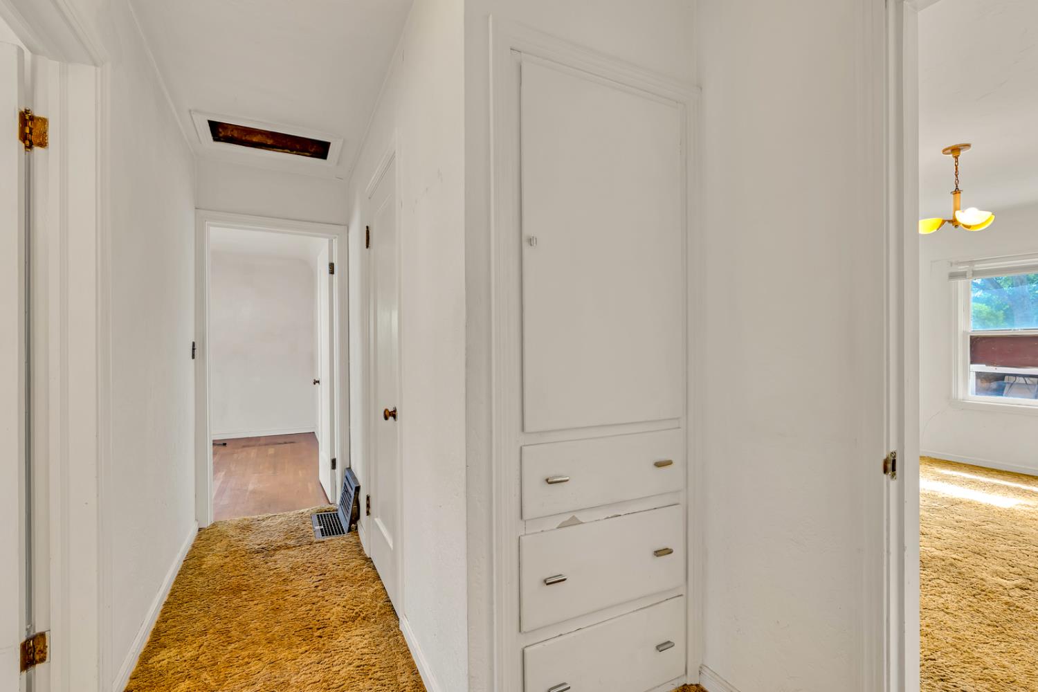 500 N G St, Madera, CA 93637