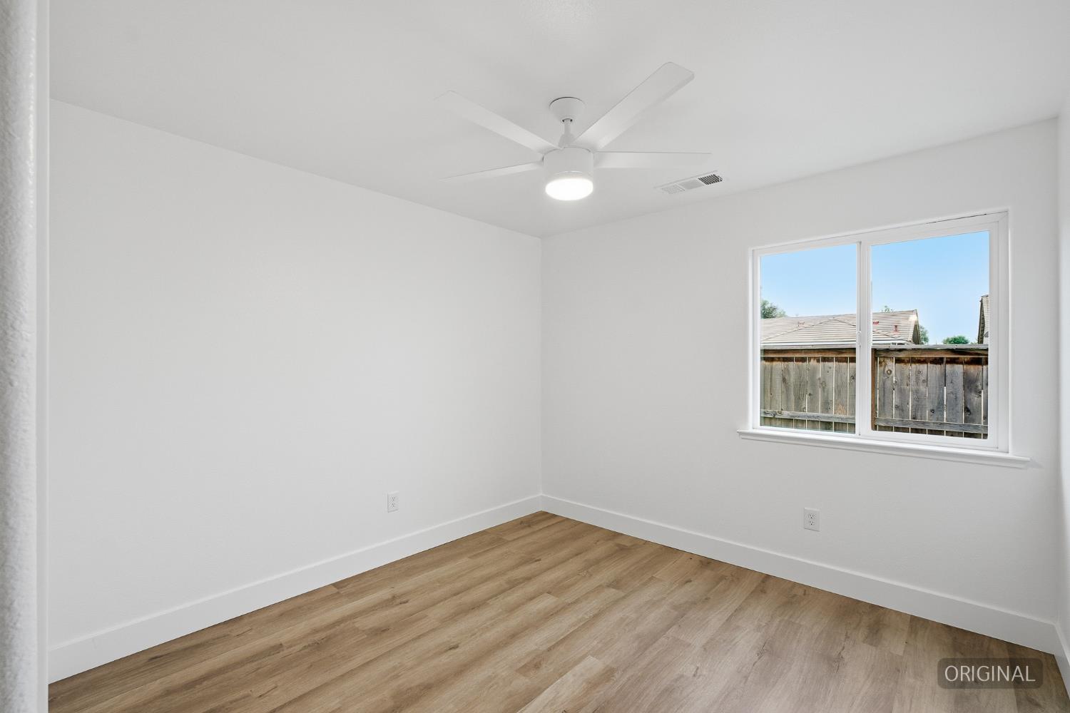 3579 Marina Dr, Madera, CA 93637