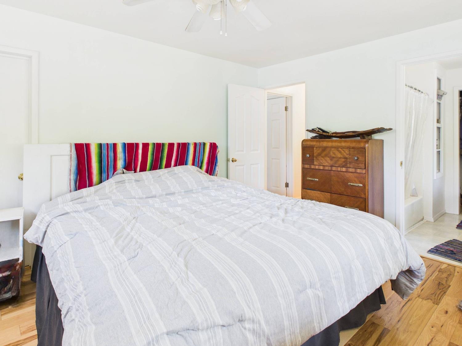 37777 China Creek Rd, Oakhurst, CA 93644