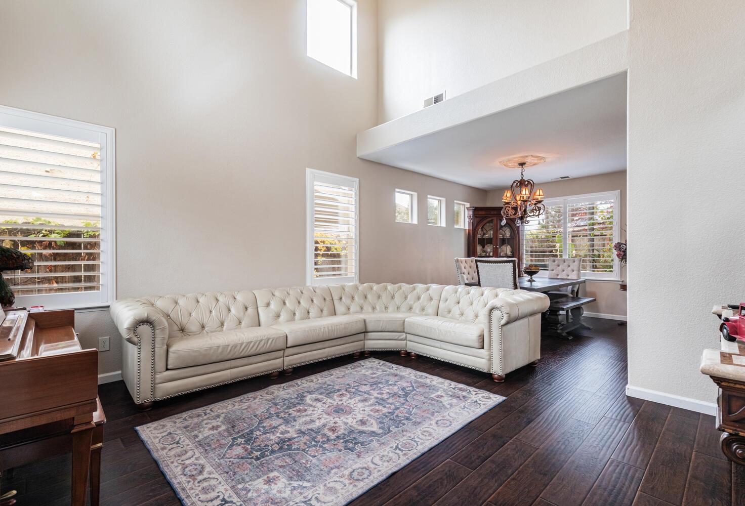 2170 W Beechwood Ave, Fresno, CA 93711