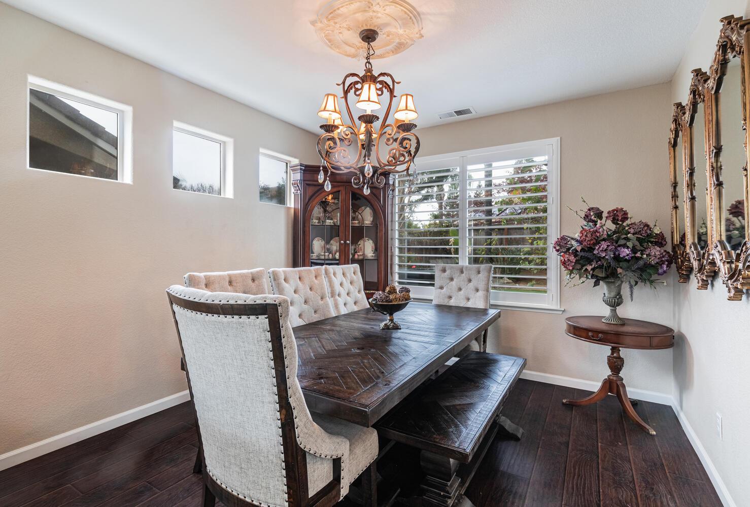 2170 W Beechwood Ave, Fresno, CA 93711