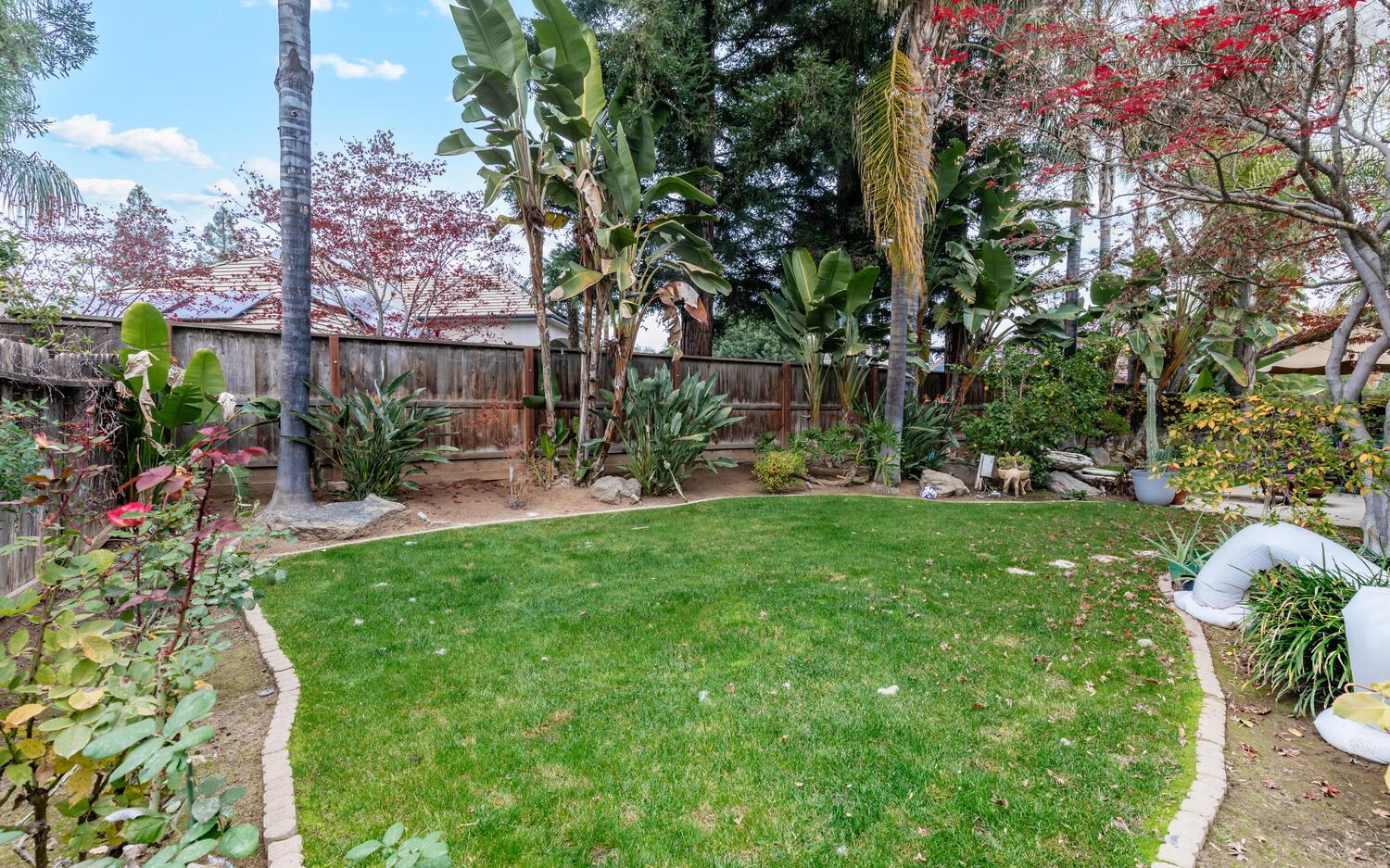 2170 W Beechwood Ave, Fresno, CA 93711