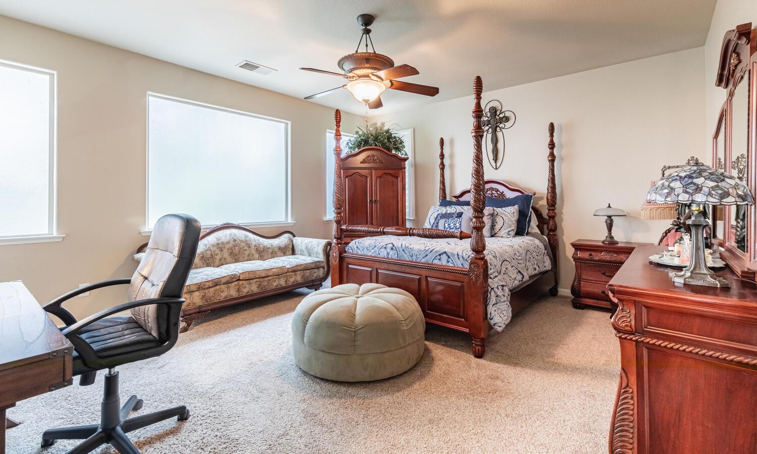 2170 W Beechwood Ave, Fresno, CA 93711