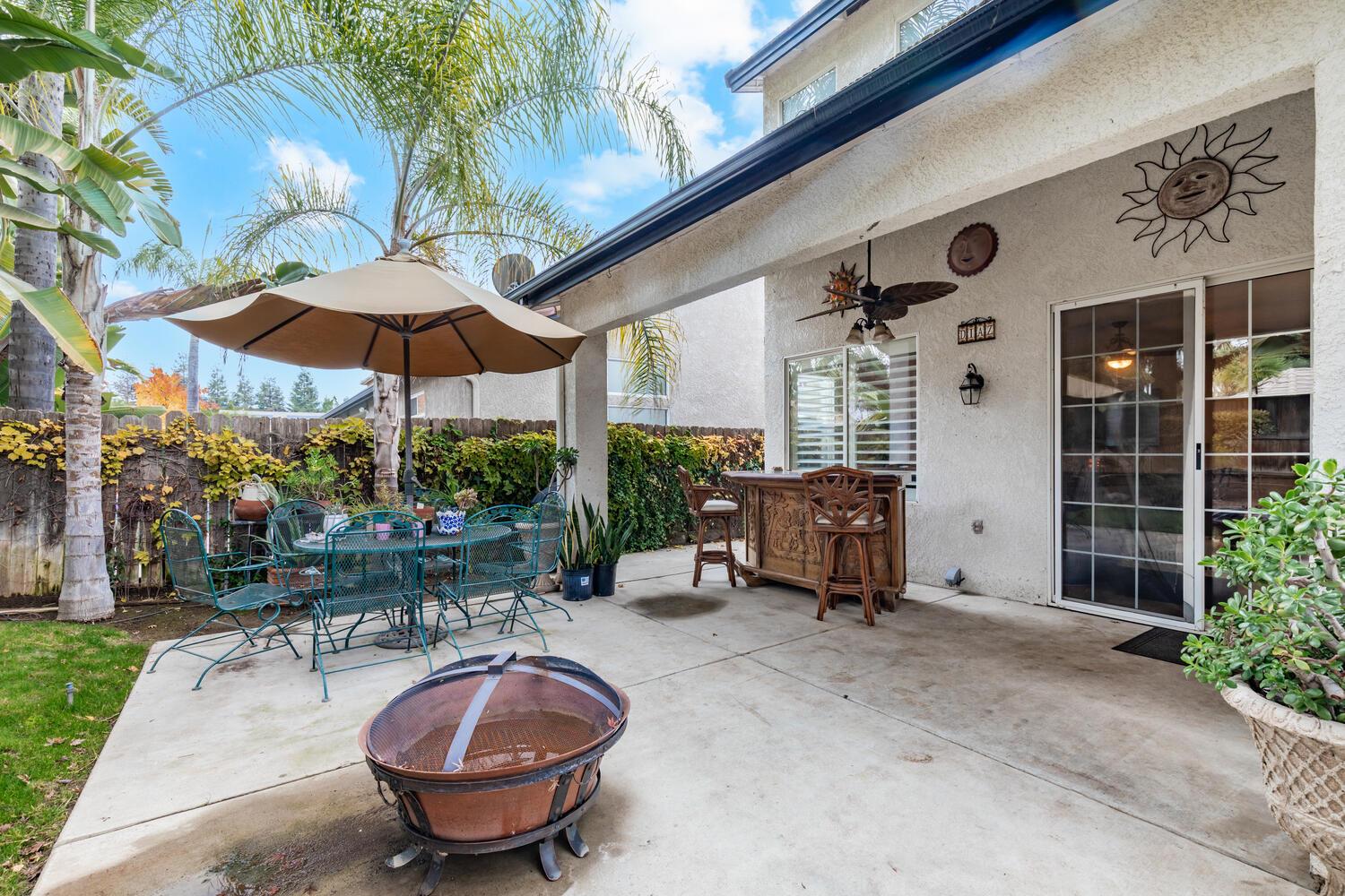 2170 W Beechwood Ave, Fresno, CA 93711