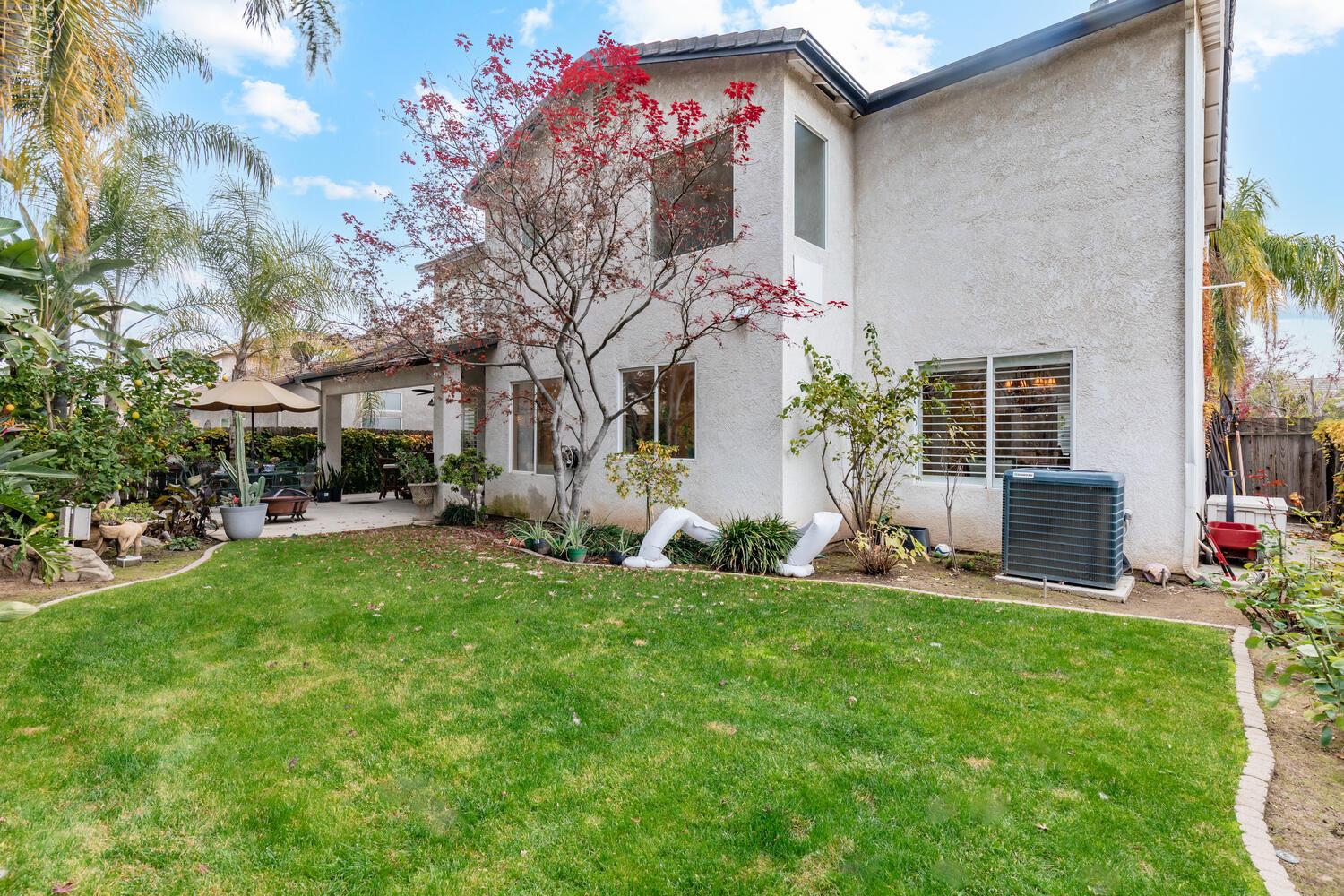 2170 W Beechwood Ave, Fresno, CA 93711