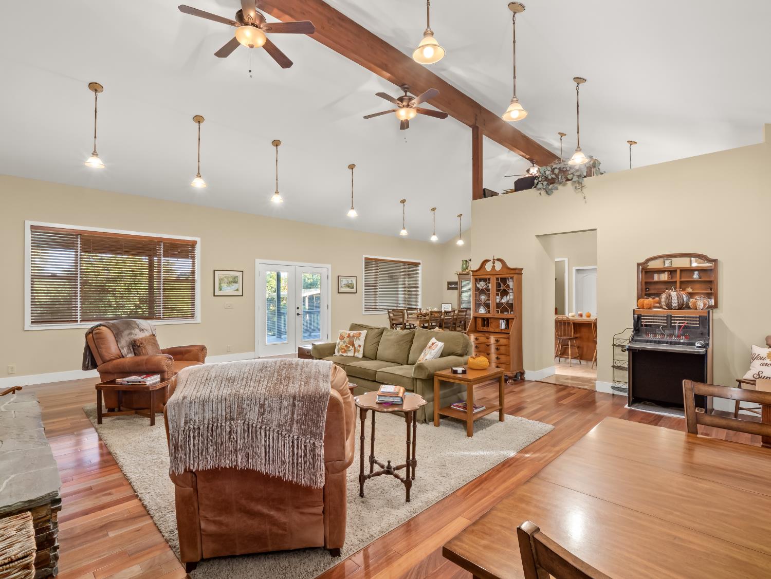 16787 Paula Rd, Madera, CA 93636