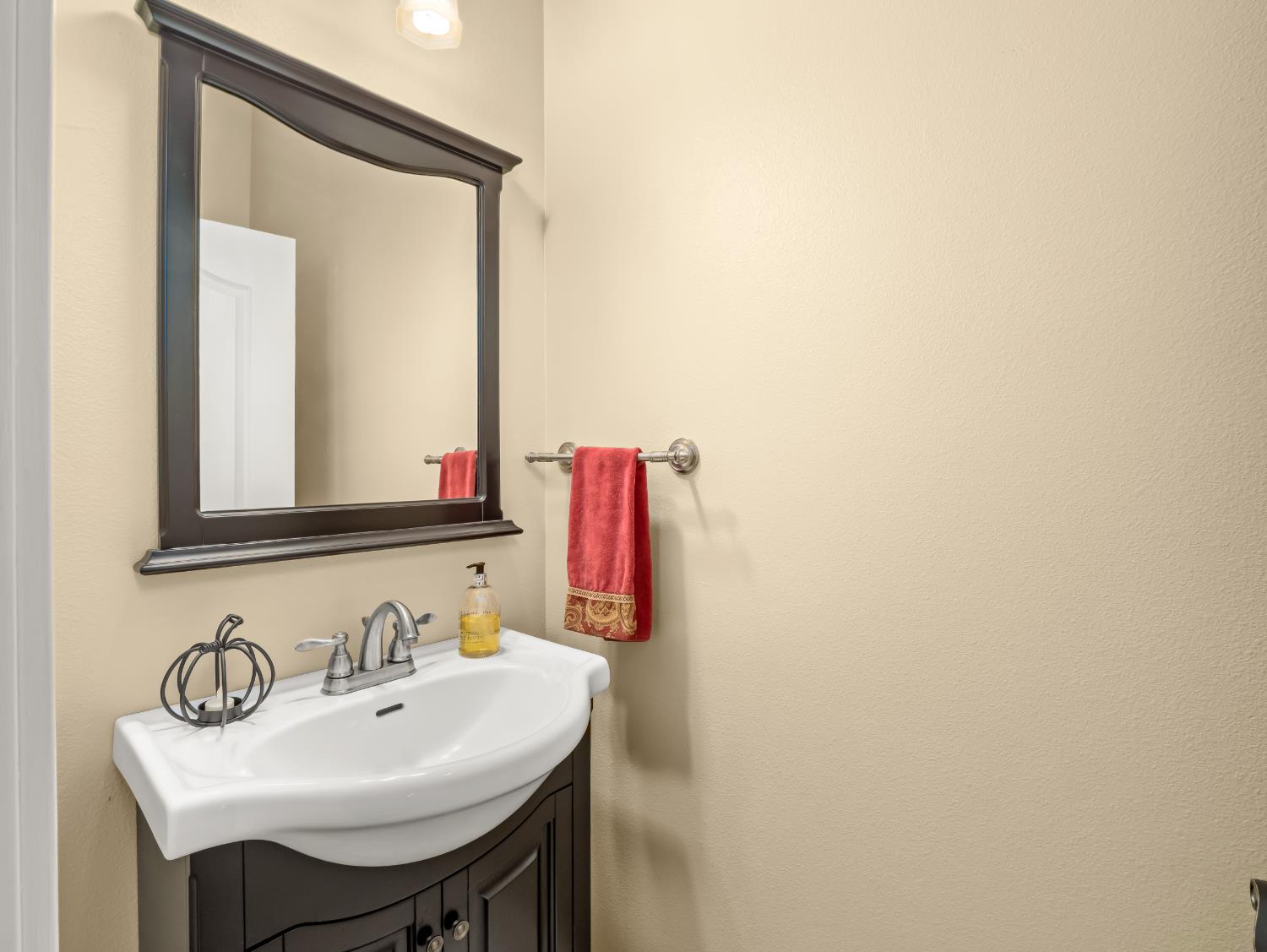 16787 Paula Rd, Madera, CA 93636