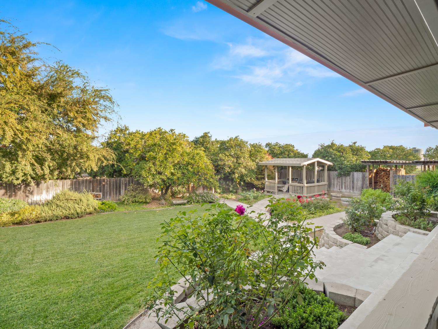 16787 Paula Rd, Madera, CA 93636