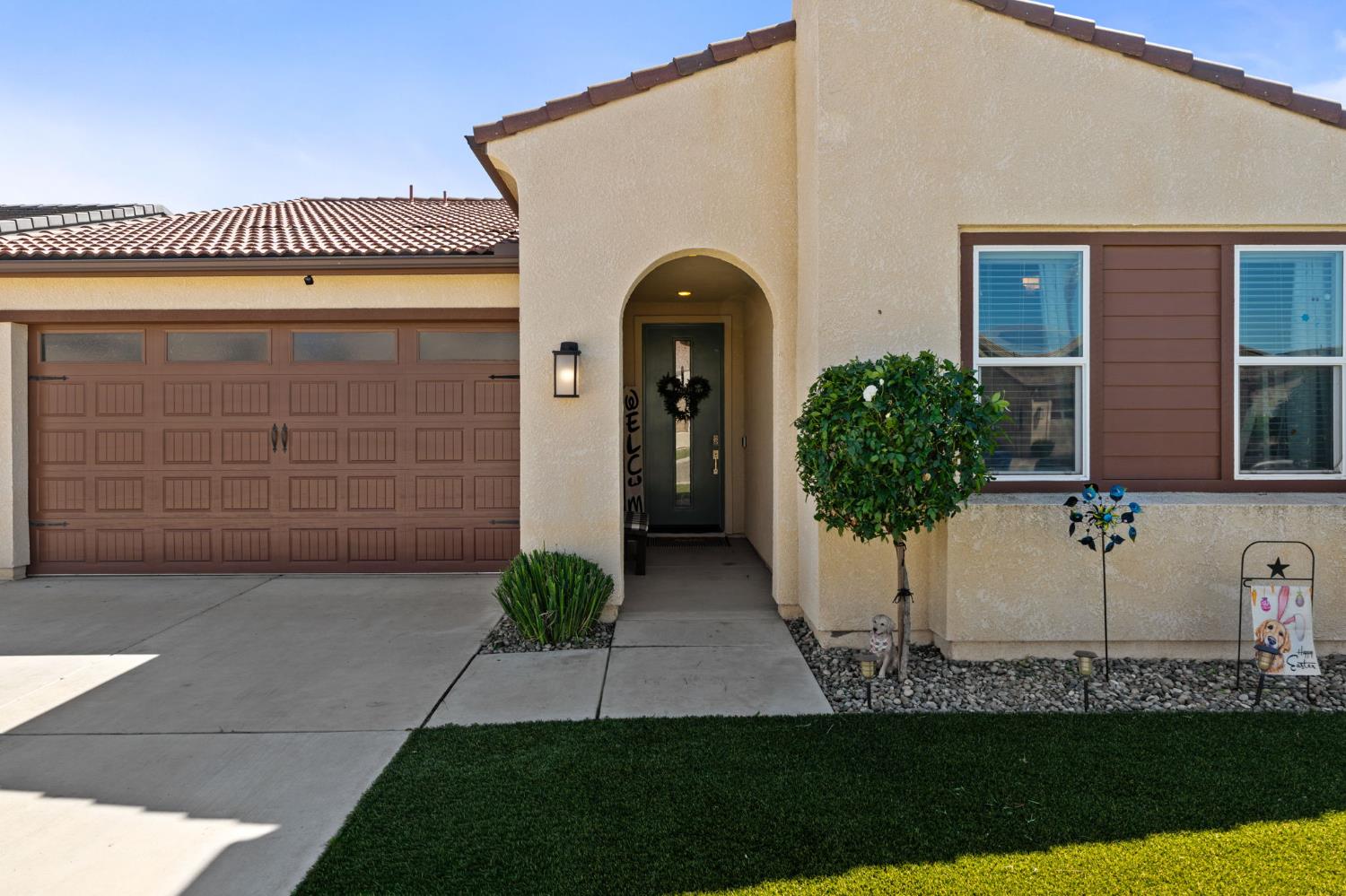 4110 Sussex Ave, Clovis, CA 93619