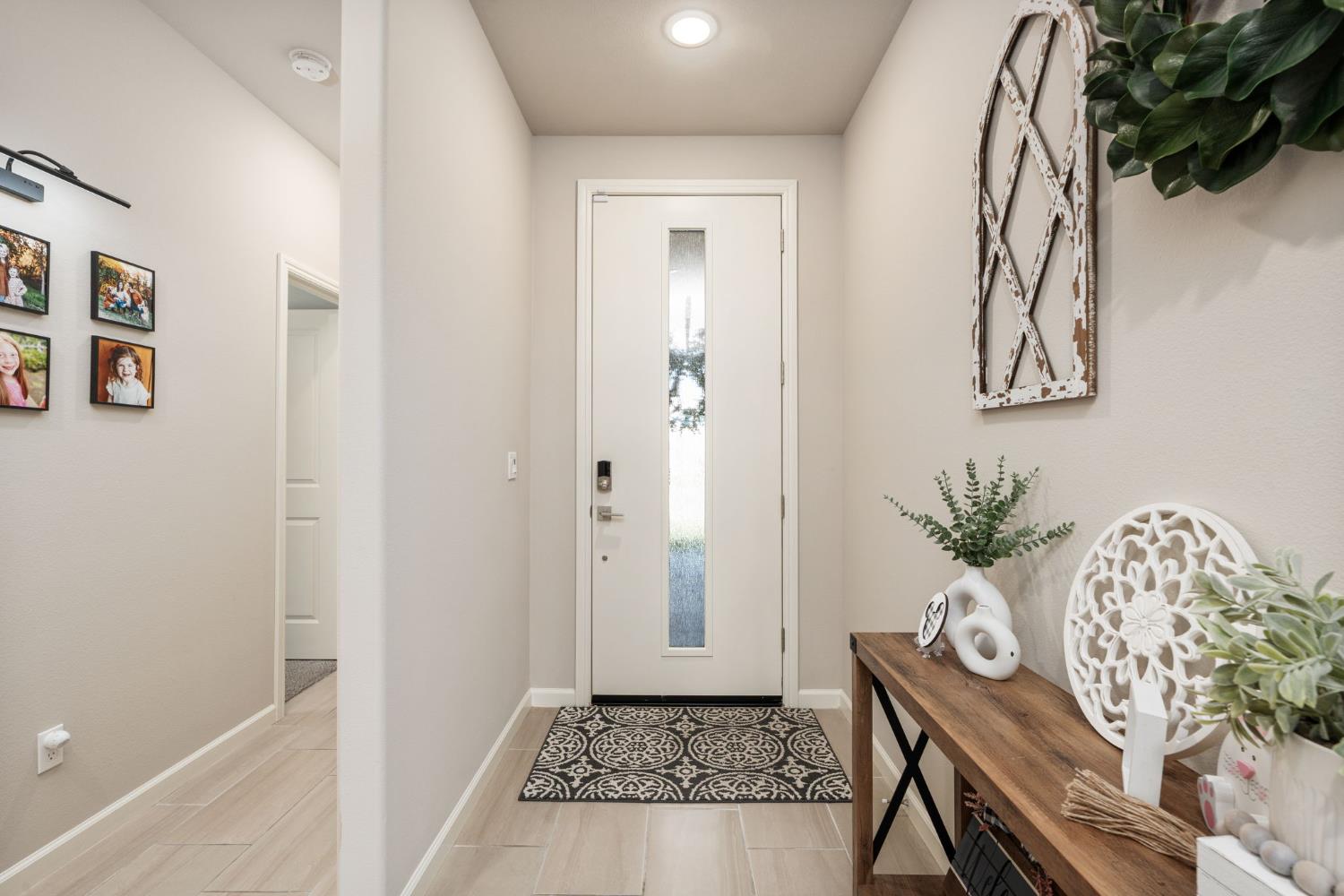 4110 Sussex Ave, Clovis, CA 93619