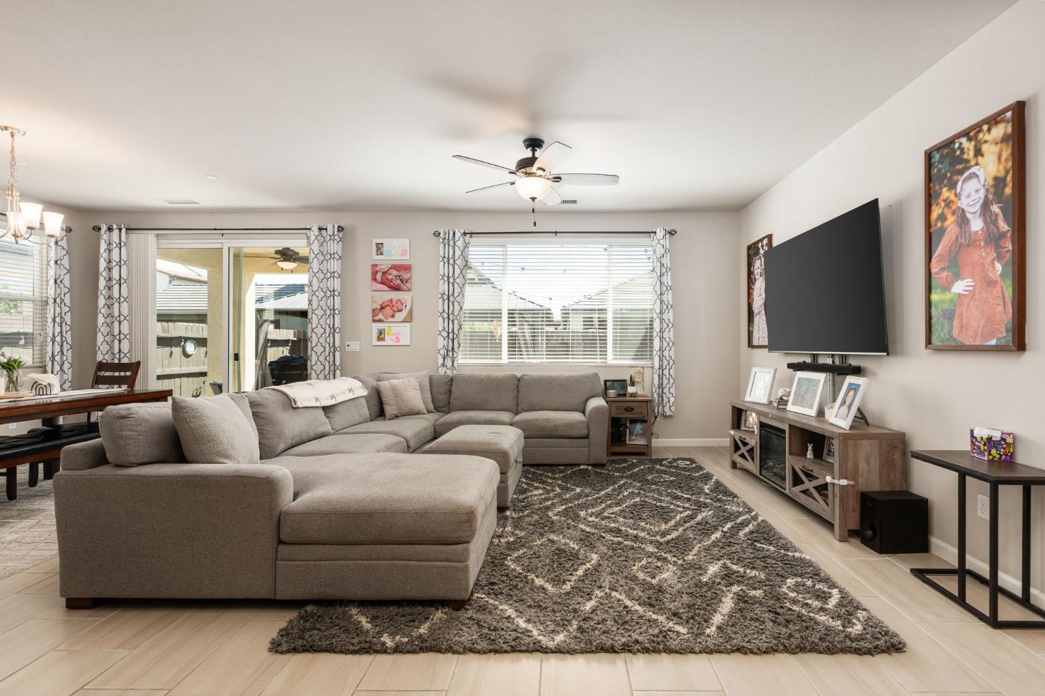 4110 Sussex Ave, Clovis, CA 93619