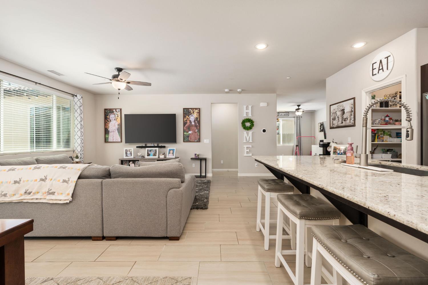 4110 Sussex Ave, Clovis, CA 93619