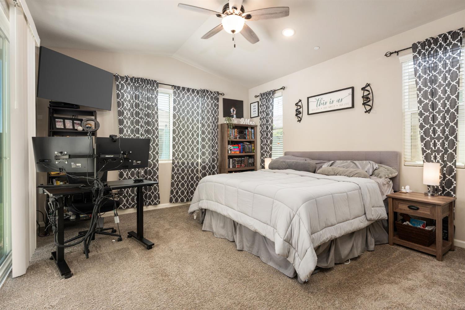 4110 Sussex Ave, Clovis, CA 93619