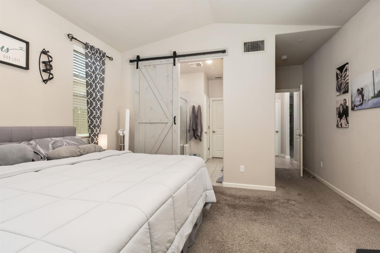 4110 Sussex Ave, Clovis, CA 93619